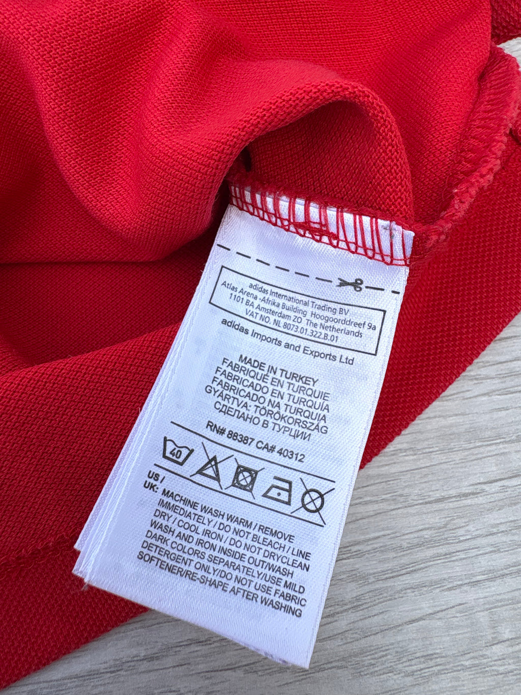Polo adidas homme taille M rouge